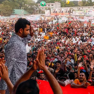 এবার, এটি রাজনীতির ক্ষেত্রে নেয়