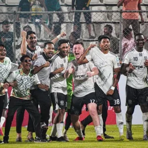 “মুহাম্মদীর শিরোনাম 100 % হালাল”