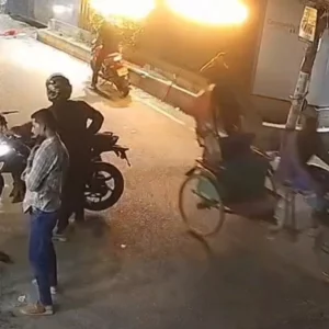 রাজধানীতে যুবদলের চাপাতির কোপে বিএনপি কর্মী আহত