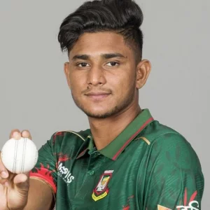নাহদা রানা পাকিস্তান সিরিজ থেকে সরে এসেছিল