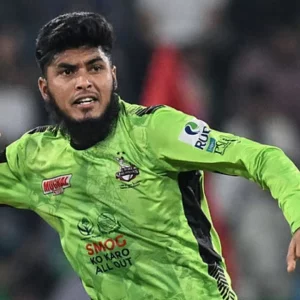 রিশাদের 4 উইকেট, ফাইনালে লাহোর