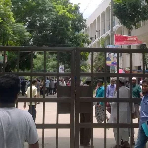 নারায়ণগঞ্জ আদালতে বিচারকের স্বাক্ষর জালিয়াতি, আইনজীবীর সহকারী আটক