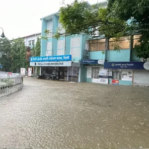 টানা বৃষ্টিতে সিলেটে ভয়াবহ জলাবদ্ধতা প্লাবিত গোয়াইনঘাট