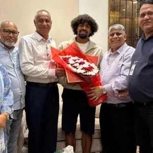 Dhaka াকার হামজা চৌধুরী দেশে প্রথমবারের মতো খেলতে হবে