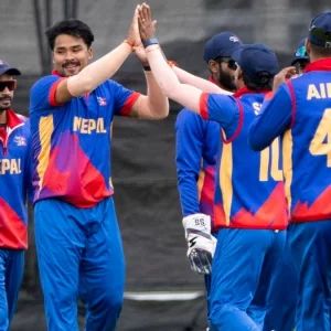চলমান, নেপালের historic তিহাসিক বিজয়