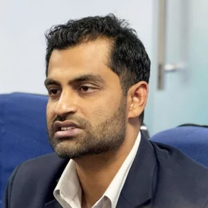 “কখনই আপনার সাথে হাত নাড়েনি,” যা তামিমকে উল্লেখ করেছে