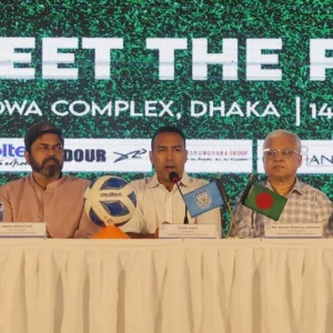 ট্যাবেথ বাউভোভি ব্যতীত তিনি ক্ষমা চাওয়ার প্রতিশ্রুতি দিয়েছিলেন
