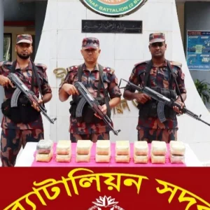 নাফ নদী থেকে এক লাখ ৬০ হাজার পিস ইয়াবা উদ্ধার 