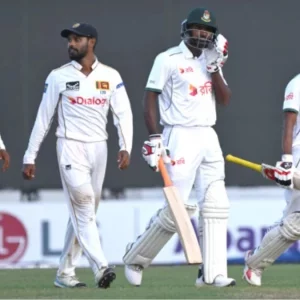 প্রথম দিন, বাংলাদেশের 5 টি পাঠ্য কেবল 225
