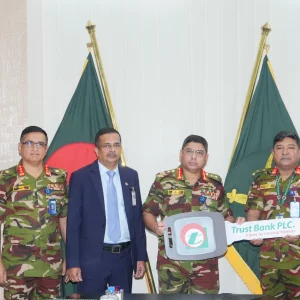 ট্রাস্ট ব্যাংকের সৌজন্যে প্রয়াস, রাজশাহী ও সিলেট শাখায় স্কুল বাস প্রদান