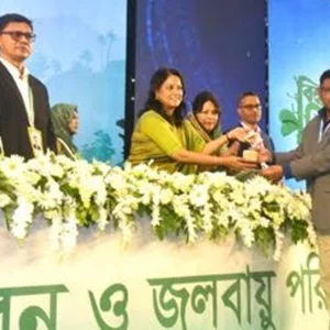 জাতীয় পরিবেশ পদক পেলো স্নোটেক্স আউটারওয়্যার 
