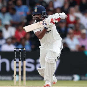 রাহুল তার বিছানা নিয়ে বার্মিংহামে, এবং ঘুমায় না