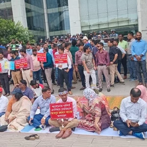 এনবিআর কর্মকর্তা-কর্মচারীরা কর্মস্থলে না ফিরলে সরকার কঠোর হবে