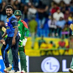 বাংলাদেশ 5 রানের জন্য 5 শেয়ার হেরেছে।
