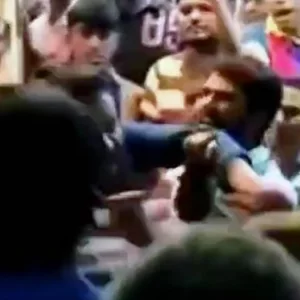 ফুল দেওয়া নিয়ে পটুয়াখালী বিএনপির কার্যালয়ে ছাত্রদল ও শ্রমিক দলের হট্টগোল