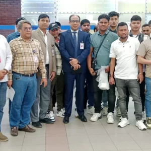 ইরান থেকে ফিরলেন আরও ৩২ বাংলাদেশি