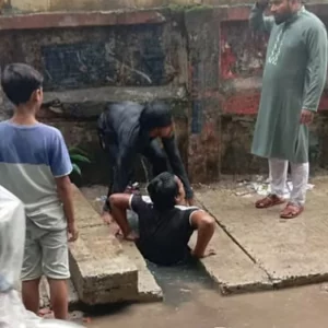 চট্টগ্রাম নগরে নালায় পড়ে তিন বছরের শিশুর মৃত্যু