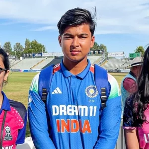 তিনি 4 -ঘন্টা যুবতী মহিলাকে বৈবাহবকে দেখতে নেতৃত্ব দিয়েছিলেন