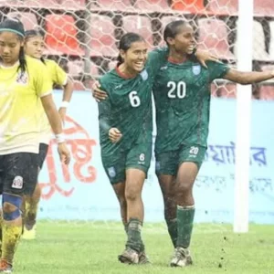 “হতবাক” কাদামাটির প্রথমার্ধে, বাংলাদেশে গুলি