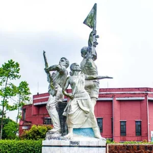 বাকৃবিতে শিক্ষার্থীদের ওপর বহিরাগতদের হামলা: ক্লাস- পরীক্ষা অনির্দিষ্টকালের জন্য বন্ধ
