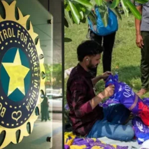 ইন্ডিয়ান ক্রিকেট কাউন্সিল অফিস থেকে শার্টের জন্য রুবি 1