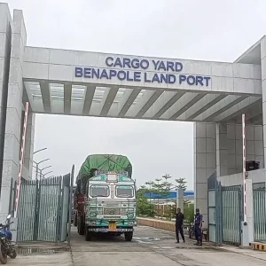 বেনাপোল বন্দরে আমদানি-রপ্তানি বন্ধ