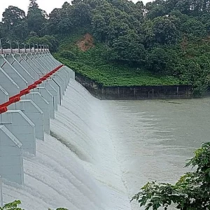 কাপ্তাই বাঁধের জলকপাট খোলা হলো আড়াই ফুট, সেকেন্ডে ছাড়া হচ্ছে ৪৯ হাজার কিউসেক পানি 