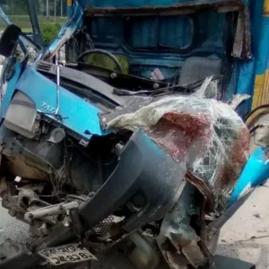 পীরগঞ্জে কাভার্ড ভ্যান দুর্ঘটনায় চালক ও সহকারী নিহত