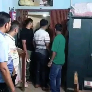 খুলনায় কৃষি ব্যাংকের লকার ভেঙে ১৬ লাখ টাকা লুট, ৩ নিরাপত্তাকর্মী হেফাজতে