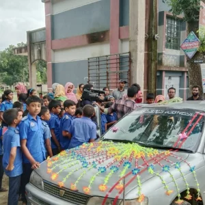 ৩৮ বছরের কর্মজীবন শেষে প্রধান শিক্ষকের রাজকীয় বিদায় 