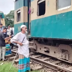 ঢাকাগামী যমুনা এক্সপ্রেস বিমানবন্দর স্টেশনের কাছে লাইনচ্যুত