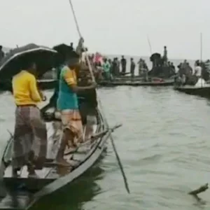 সুনামগঞ্জে হাওরে নৌকাডুবি, শিশুসহ নিখোঁজ ২