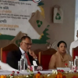 পলিথিন ব্যাগ ব্যবহারে আর কোনো ছাড় নয়: পরিবেশ উপদেষ্টা