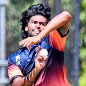 ভুতুড়ে বোলিংয়ে এক ওভারে দিলেন ৪৩ রান