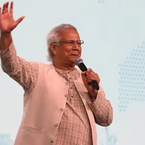 গ্যালারিতে বসে দেখার দিন শেষ, আমরা এখন নিজে খেলব: প্রধান উপদেষ্টা