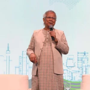 দেশের পুনর্গঠনে অংশ নিতে প্রবাসীদের আহ্বান জানালেন প্রধান উপদেষ্টা