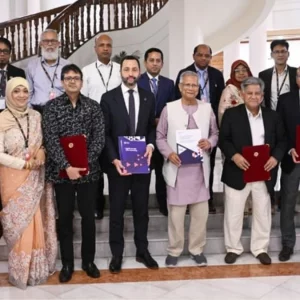 দিনটি বাংলাদেশের শ্রমজীবী মানুষের অধিকার আদায়ের ইতিহাসে স্মরণীয় হয়ে থাকবে: প্রধান উপদেষ্টা