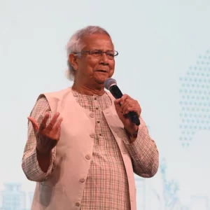 অন্তর্বর্তী সরকারের ১৪ মাস, মেলেনি অনেক হিসাব 