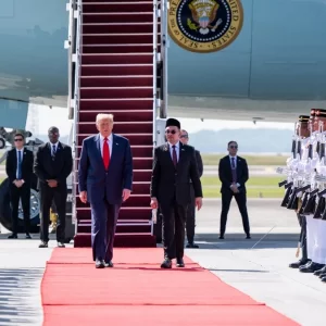 থাইল্যান্ড-কম্বোডিয়া ‘শান্তিচুক্তি’ সইয়ের সাক্ষী হতে মালয়েশিয়ায় ট্রাম্প