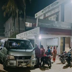 সরকারি অ্যাম্বুলেন্স ব্যক্তিগত ভাড়ায় ব্যস্ত, রোগী ও স্বজনরা দুর্ভোগে