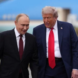 পারমাণবিক ক্ষেপণাস্ত্র পরীক্ষা না করে যুদ্ধ শেষ করুন, পুতিনকে ট্রাম্প