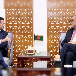 বাণিজ্য উপদেষ্টার সঙ্গে পাকিস্তানের তেলমন্ত্রীর সাক্ষাৎ