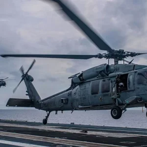 আধাঘণ্টার ব্যবধানে মার্কিন যুদ্ধবিমান ও হেলিকপ্টার দক্ষিণ চীন সাগরে বিধ্বস্ত