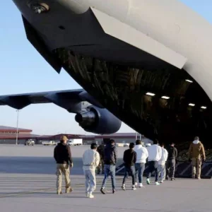 অবৈধ পথে প্রবেশ: ভারতের ৫৪ নাগরিককে ফেরত পাঠাল যুক্তরাষ্ট্র