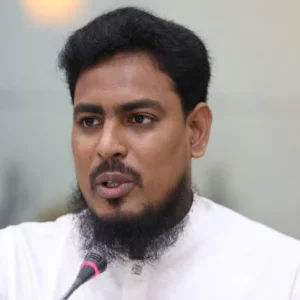 বাংলাদেশে সব থেকে বড় সংকট শান্তিপূর্ণভাবে ক্ষমতা হস্তান্তর: আখতার হোসেন