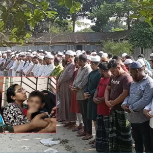 ‘বাবা ঘুমাচ্ছে মা, তুমি কান্না করো না’— দাফন শেষে কালামের বাড়িতে আহাজারি