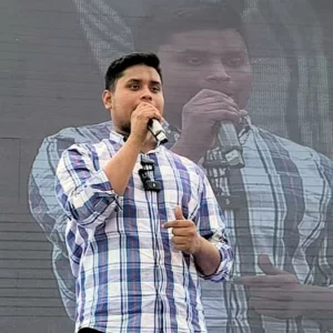 আওয়ামী লীগ একটা মরা হাতি, যে ইচ্ছা লাথি দিতে পারে: হাসনাত