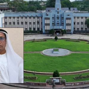 হিজাব নিয়ে ‘বিতর্কিত’ মন্তব্যের প্রতিবাদে ‘ইসলামি লেবাসে’ ক্লাস নিলেন রাবি অধ্যাপক