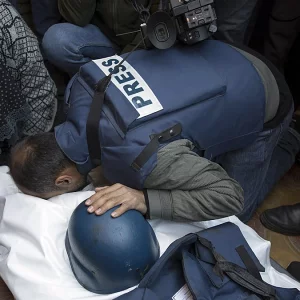 গাজায় ইসরায়েলি হামলায় নিহত সাংবাদিকের সংখ্যা ২৫৬ জনে দাঁড়ালো