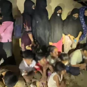 টেকনাফের গহীন পাহাড় থেকে নারী-শিশুসহ ২৪ জিম্মি উদ্ধার